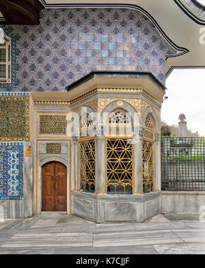 Außenansicht des Heiligtums von Hazrat Abu Ayub Ansari, Eyüp Sultan MosqueIstanbul, Türkei Stockfoto