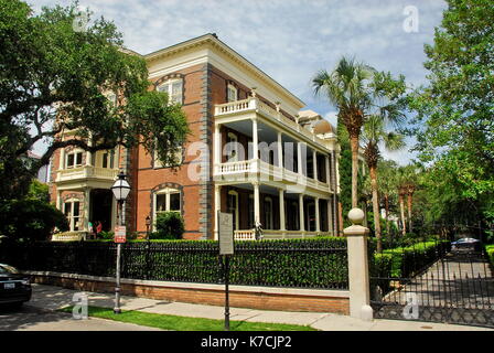 Die Calhoun Mansion ist viktorianischen Haus mit 16 Treffen St., Charleston, South Carolina offen für öffentliche Führungen Stockfoto