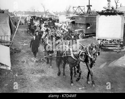 Foto © gutgeschrieben werden Alpha Presse050000Dezember 1932 John searle's Funeral bei figges Marsh Messegelände im Londoner Stadtteil Merton, Surrey Stockfoto