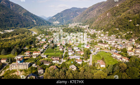 Panorama-aufnahme des Flusses Maggia im Tessin, Schweiz Stockfoto