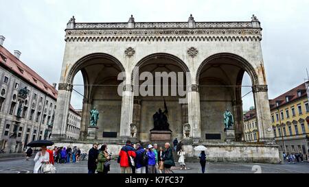 Feldherrnhalle oder Field Marshals" Halle auf dem Odeonsplatz in München, Deutschland Stockfoto