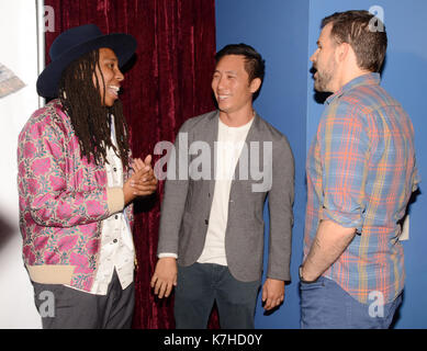 Lena WaitheKevin Yu Gordon Smith nimmt an WGAW's Sublime Primetime 2017 Podiumsdiskussion Teil Emmy-nominierte Writers Writers Guild Theatre September 15,2016 Beverly Hills, Kalifornien. Stockfoto