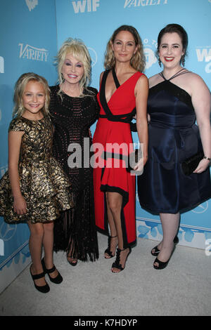 West Hollywood, CA. 15 Sep, 2017. Alyvia Alyn Lind, Dolly Parton, Jennifer Nesseln an Vielfalt und Frauen in Film TV nominierten Celebration von Halo Top an Gracias Madre in West Hollywood, CA am 15. September 2017 vorgestellt. Credit: Faye S/Medien Punch/Alamy leben Nachrichten Stockfoto