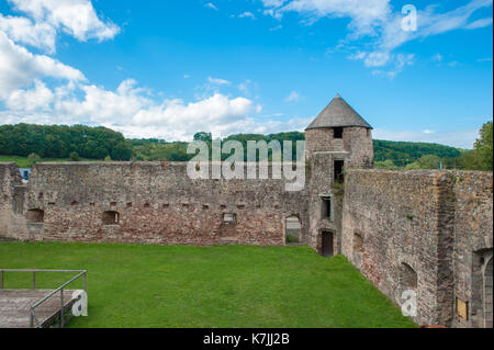 Alte, verlassene Burg, Luxemburg Stockfoto