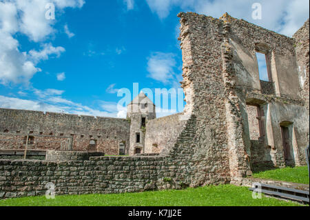 Alte, verlassene Burg, Luxemburg Stockfoto