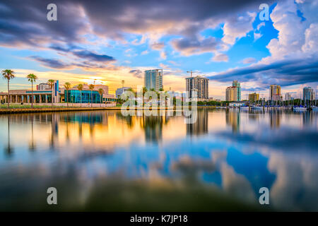 St. Petersburg, Florida, USA Skyline der Innenstadt Stadt an der Bucht. Stockfoto