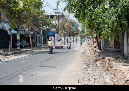 Straßenarbeiten auf den Straßen. Chiang Mai, Thailand, Südostasien Stockfoto