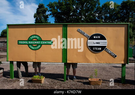 Signage in Yeovil Junction Railway Station, die Lage der Yeovil Railway Centre Stockfoto