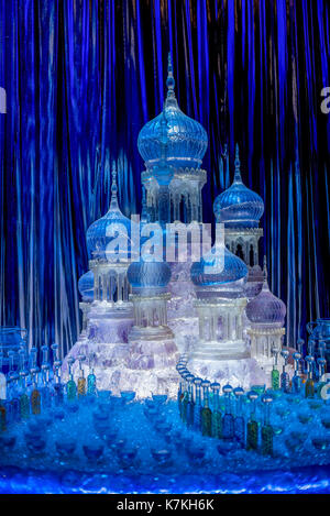 Ice Castle Set von Yule Kugel in Harry Potter und im Becher des Feuers bei Warner Brothers Studio Film Tour, London angezeigt Stockfoto