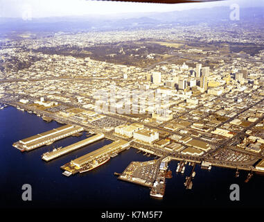 Die Atlas Collection im San Diego Air & Space Museum zeigt über 3.000 Rollen 16-mm-Filme, Fotos und Missionsaufnahmen, die den Wandel des Atlas-Fahrzeugs vom ICBM zu einem wichtigen Bestandteil der US-Weltraumforschung dokumentieren und Astronautenmissionen und Weltraumverteidigung unterstützen. Stockfoto