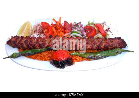 Türkischen Kebab auf weißem Hintergrund Stockfoto