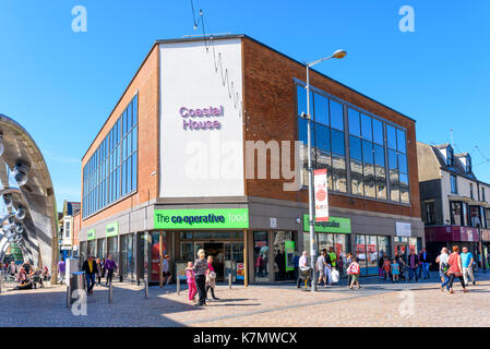 Äußere einer kooperativen Supermarkt im Zentrum von Blackpool, Lancashire, Großbritannien Stockfoto