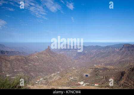 Gran Canaria, September, Calima, staubiger Luft, die durch die vorherrschenden Winde aus Afrika, decken die Insel, Teide auf Teneriffa über wirft es einige merkwürdige Stockfoto