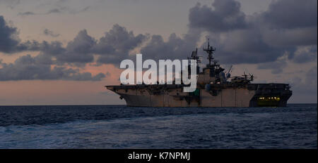 Die Amphibious Assault ship USS Iwo Jima (LHD7) Stockfoto