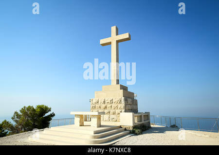 Das Kreuz über Srd Sehenswürdigkeiten in Dubrovnik, Kroatien. Stockfoto