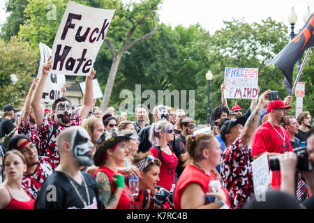 WASHINGTON, DC - 16. September 2017: Fans der Musik der Gruppe "Insane Clown Posse", genannt, versammelt Juggalos in Washington, DC ihre FBI Bezeichnung zu protestieren als eine kriminelle Bande. Quelle: Jeffrey Willey/Alamy leben Nachrichten Stockfoto