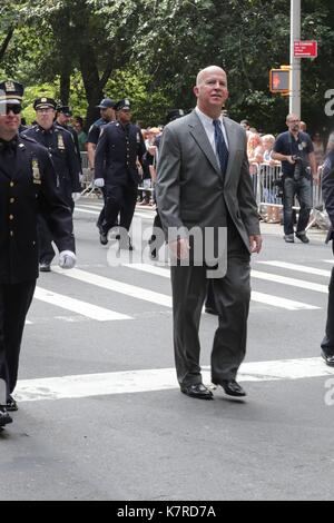 Fifth Avenue, New York, USA, 16. September 2017 - German-American Steuben Parade in New York ist einer der größten Observanzen des deutschen Erbes in ganz Amerika und der Welt. Mit zehntausenden Deutsch-amerikaner bis Marching Fifth Avenue jedes Jahr im September, die Parade ist auch ein Schaufenster für die Freundschaft zwischen den beiden Ländern Foto: Luiz Rampe. lotto/EuropaNewswire | Verwendung weltweit Stockfoto