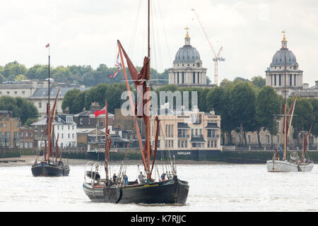 In Greenwich, London, Vereinigtes Königreich. 16. September 2017. Jährliche Parade der historischen Thames Sailing Lastkähne abgebildet auf der Themse in Greenwich am Samstag, den 16. September. Rob Powell/Alamy leben Nachrichten Stockfoto