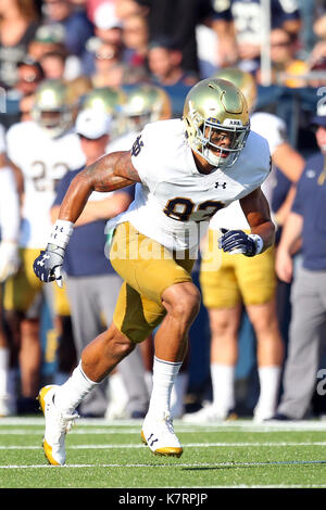 September 16, 2017, Chestnut Hill, MA, USA; Notre Dame Fighting Irish wide receiver Chase Claypool (83), die in Aktion in der ersten Hälfte des NCAA Football Spiel zwischen Notre Dame Fighting Irish und Boston College Eagles unter Alumni Stadium. Notre Dame besiegt Boston College 49-20. Anthony Nesmith/CSM Stockfoto