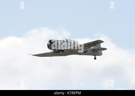 AKRON, Ohio USA-SEPT 9: North American T-6G Texan an Requisiten und Kolben Airshow am Akron Fulton International Airport Stockfoto