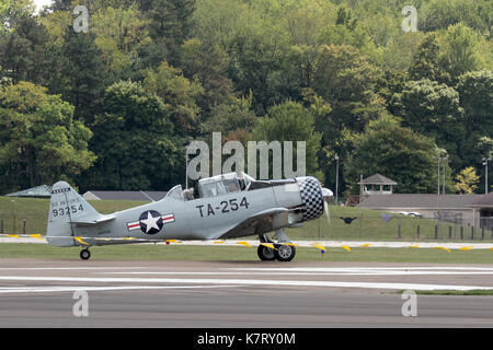 AKRON, Ohio USA-SEPT 9: North American T-6G Texan an Requisiten ans Kolben Airshow am Akron Fulton International Airport Stockfoto