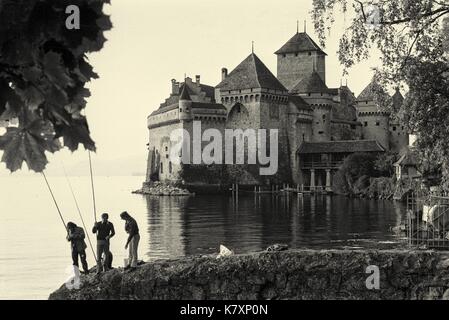 Die historischen 11. Jahrhundert Schloss Chillon, am Ufer des Genfer Sees, ist Switzerlands populärste historisches Monument. Stockfoto