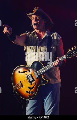 Ted Nugent führt im Paramount Theater NY bietet: Ted Nugent Wo: New York, New York, United States Wann: 16 Aug 2017 Quelle: Patricia Schlein/WENN.com Stockfoto