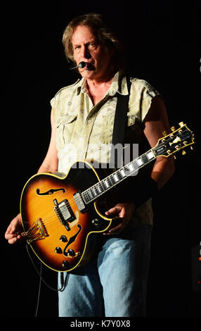 Ted Nugent führt im Paramount Theater NY bietet: Ted Nugent Wo: New York, New York, United States Wann: 16 Aug 2017 Quelle: Patricia Schlein/WENN.com Stockfoto