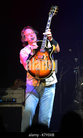 Ted Nugent führt im Paramount Theater NY bietet: Ted Nugent Wo: New York, New York, United States Wann: 16 Aug 2017 Quelle: Patricia Schlein/WENN.com Stockfoto