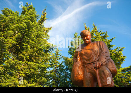 Hölzerne Skulptur von Glenn Greensides, "Hommage an den Wald', Grouse Mountain, Vancouver, British Columbia, Kanada Stockfoto