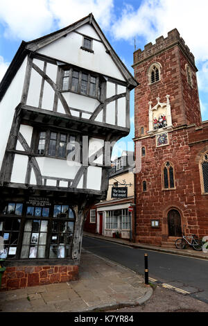 Die historischen 16. Jahrhundert Tudor House bekannt als das Haus, die Bewegt in Exeter, Devon. Das Haus wurde im Dezember verschoben, 1961 von Frosch Straße es ist p Stockfoto
