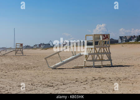 SEA GIRT NEW JERSEY - 15. September 2017: Rettungsschwimmer aus sind Pflicht, am Ende des Sommers auf dieser beliebten New Jersey Strand Stockfoto