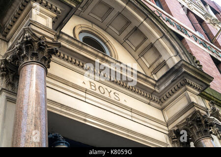 Xavier Parochial School Exterior, NYC, USA Stockfoto