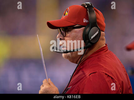 Ot. 17 Sep, 2017. Arizona Cardinals Head Coach Bruce Arianer während NFL Football Spiel Action zwischen den Arizona Cardinals und die Indianapolis Colts im Lucas Oil Stadium in Indianapolis, Indiana. Arizona besiegte Indianapolis 16-13 in OT. Johann Mersits/CSM/Alamy leben Nachrichten Stockfoto