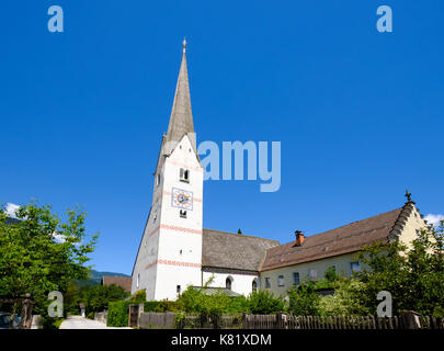 Alte Pfarrkirche St. Martin, Kreis Garmisch, Garmisch-Partenkirchen, Werdenfelser Land, Oberbayern, Bayern, Deutschland Stockfoto