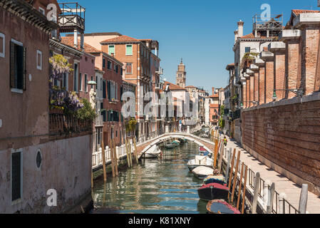 Kanal Rio de La Fornace, Stadtteil Dorsoduro, Venedig, Venedig, Venetien, Italien Stockfoto