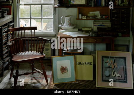 Innenansicht der Druckerei an der Furnacetown Living Heritage Village, Snow Hill, Maryland, USA. Stockfoto