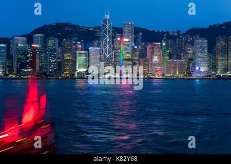 Hong Kong Skyline vom Kowloon Seite des Hafens, Hongkong, China, Asien Stockfoto