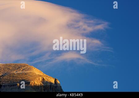 Blick auf das Massiv des Monte Perdido im Ordesa Nationalpark, Anisclo Canyon, Huesca, Aragón, Spanien. Stockfoto