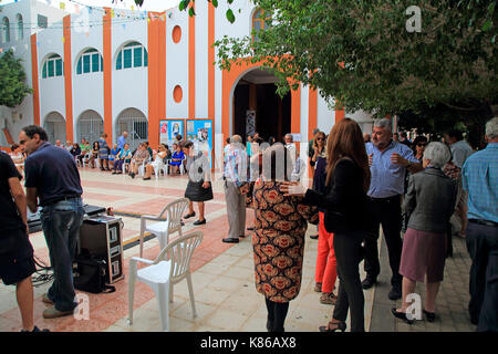 Menschen bei Candelaria 2016 fiesta, Gran Tarajal, Fuerteventura, Kanarische Inseln, Spanien Stockfoto