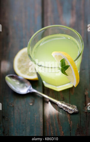 Fruchtgetränke. Frische Limonade mit Zucker. Margarita cocktail Stockfoto