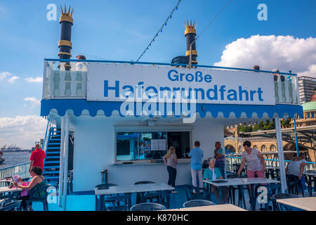 Grosse Hafenrundfahrt Raddampfer auf der Elbe Hamburg Stockfoto