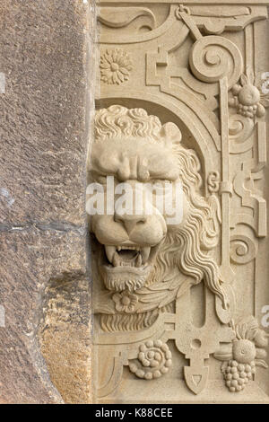 Relief an der Eingang zum Schloss, Tübingen, Baden-Württemberg, Deutschland Stockfoto