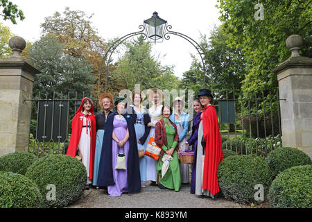 Jane Austen Festival. 8. bis 17. September 2017. Badewanne, Somerset, England, UK, Europa. Die mini-promenade Holburne Museum, Sonntag, 17. September 2017. Stockfoto