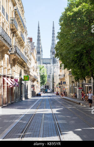 Der Weg zur Kathedrale von Bordeaux Stockfoto