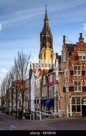 Delft, Niederlande mit Nieuwe Kerk im Hintergrund Stockfoto