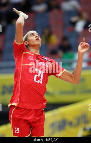 Osaka, Japan. 16 Sep, 2017. Barthelemy Chinenyeze (FRA) Volleyball: FIVB World Grand Champions Cup 2017 Männer zwischen Frankreich 1-3 Italien im Osaka Municipal Central-Gymnasium in Osaka, Japan. Credit: Naoki Nishimura/LBA SPORT/Alamy leben Nachrichten Stockfoto