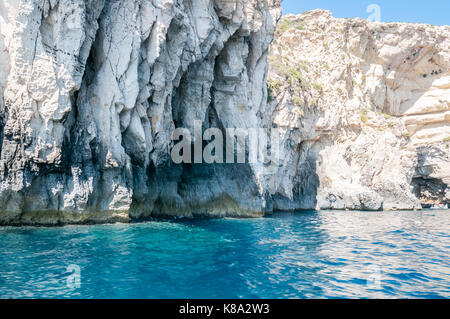 Deep Blue Waters in der Blauen Grotte, Malta Stockfoto