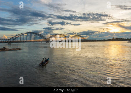Irrawaddy Brücke, Myanmar Birma Stockfoto