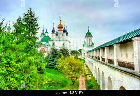 Spaso-Yakovlevsky Kloster oder Kloster St. Jakob Retter in Rostov, der Goldene Ring von Russland Stockfoto